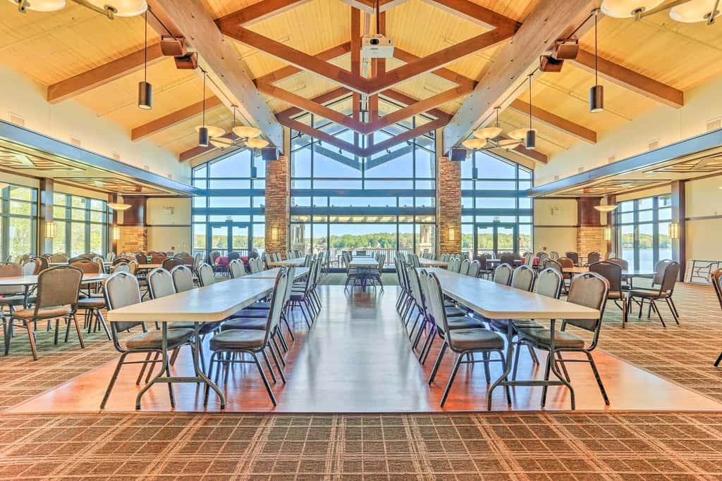 Fire Pit & Grill: 'Woodside Nest' in Pocono Lake!