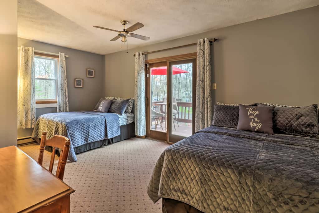 Near Big Boulder Mtn: Cabin w/ Furnished Deck