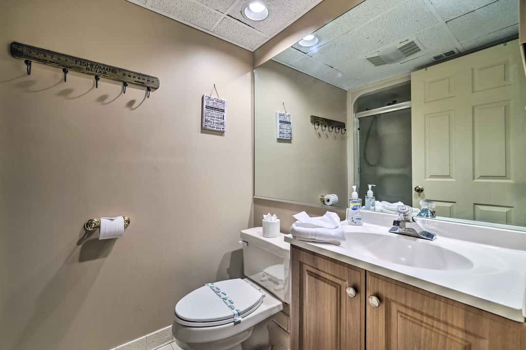 Steps to Shore: Scenic Big Boulder Lake Condo!