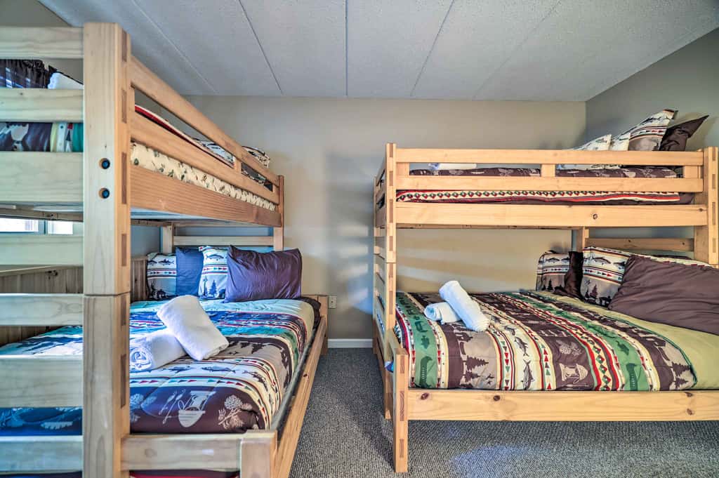 Steps to Shore: Scenic Big Boulder Lake Condo!