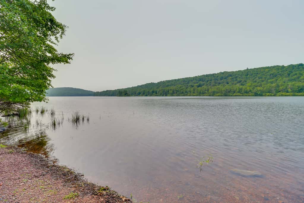 Steps to Shore: Scenic Big Boulder Lake Condo!