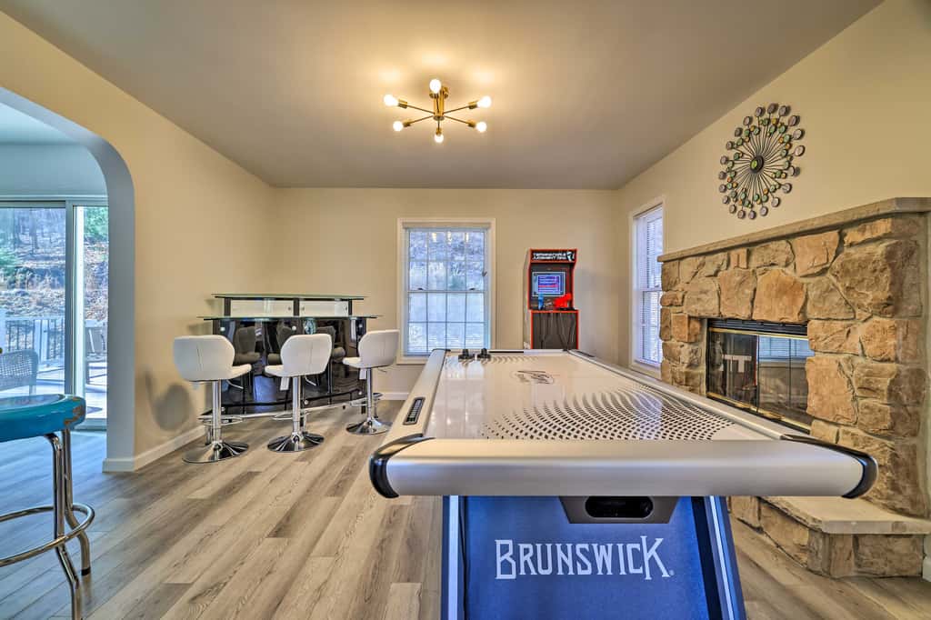 Movie Room, Hot Tub: Pocono Vacation Rental!