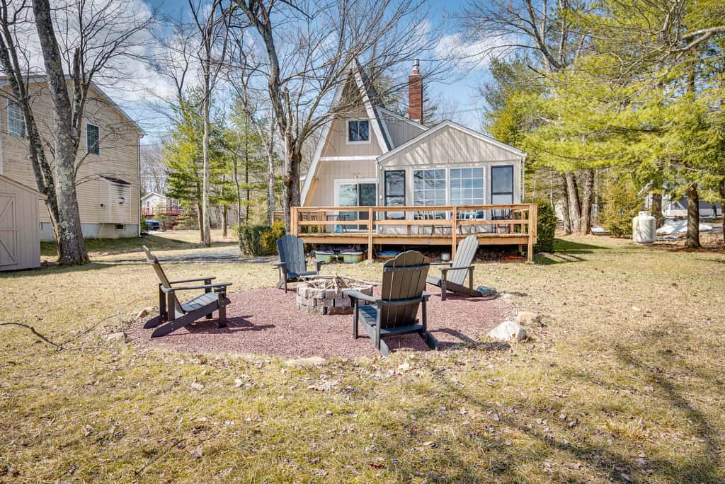 Dock & Sunroom: Waterfront Home Near Kalahari!