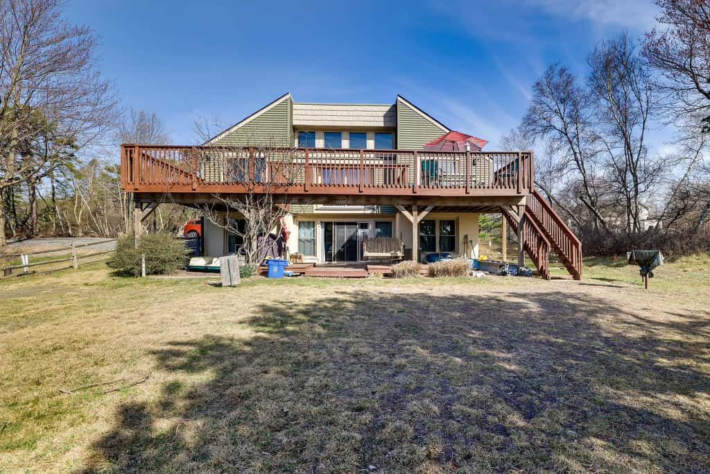 Dock + Fire Pit: Lakefront Poconos Retreat!
