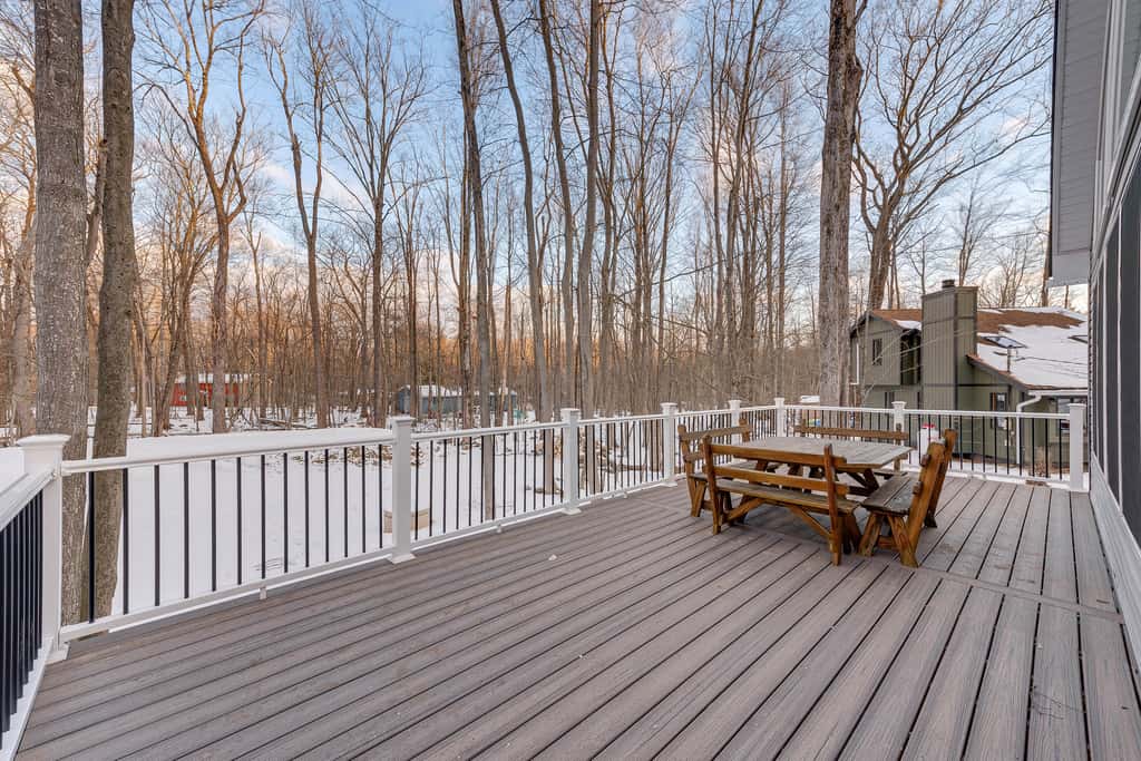 Hike & Ski: Pocono Lake Home w/ Community Perks!