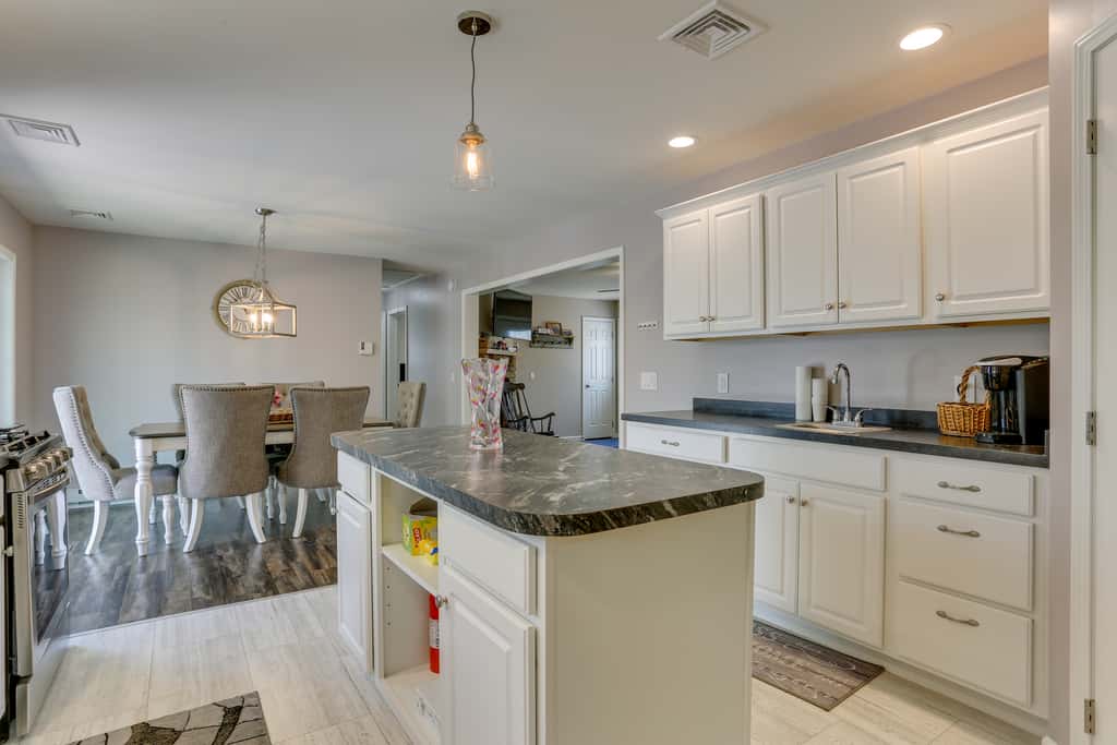 Walk to Lake Wallenpaupack: Poconos Vacation Home
