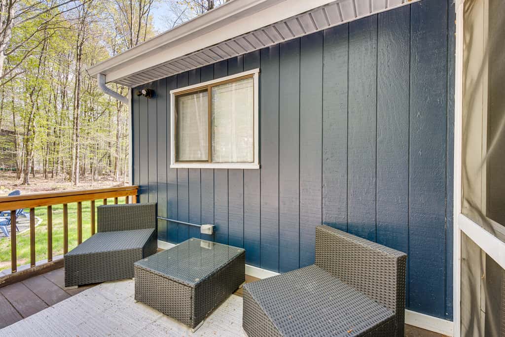 Deck & Community Perks: Bright Pocono Lake Home!