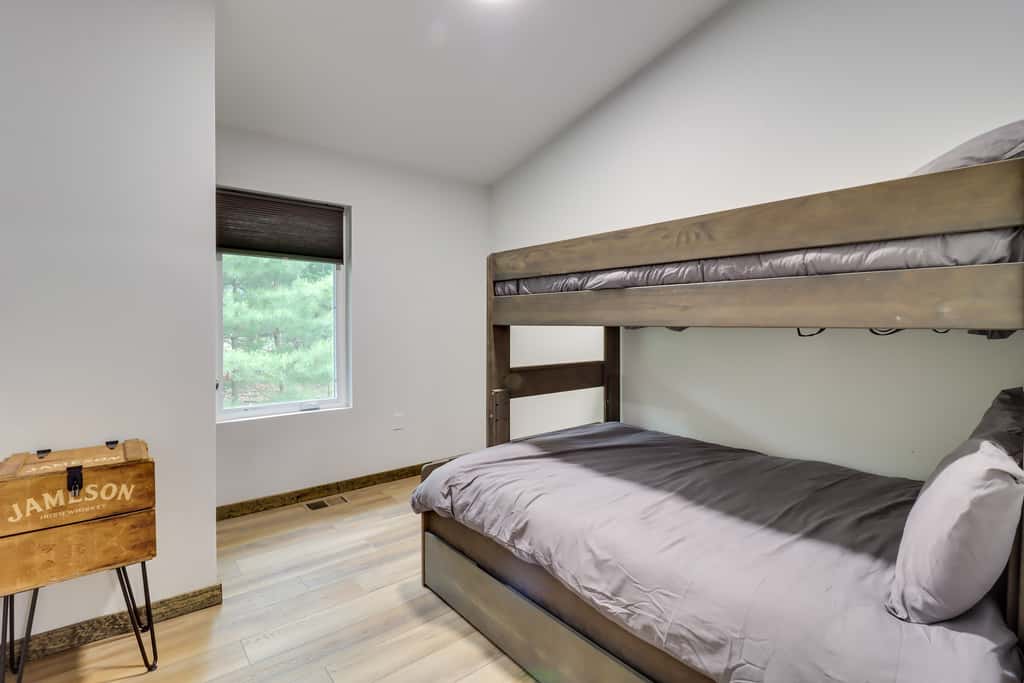 Walk to Water Park: Split-Rock Resort Home w/ Deck