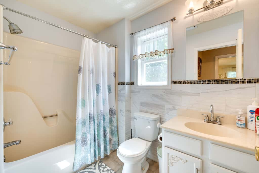 Hot Tub, Game Room & Fire Pit: Pocono Summit Home!