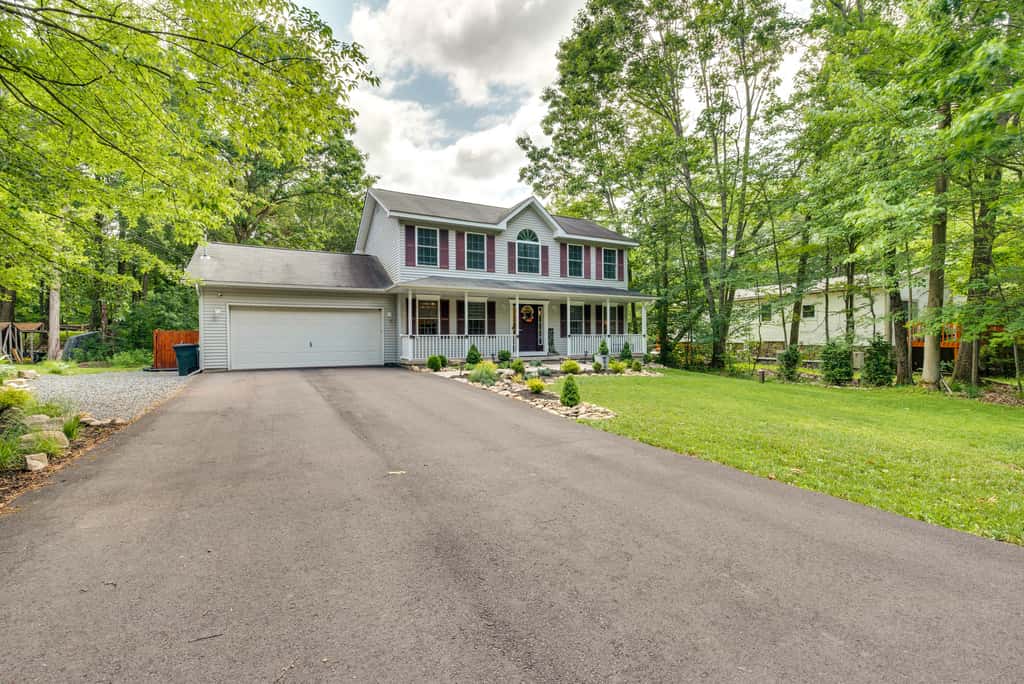 Hot Tub, Game Room & Fire Pit: Pocono Summit Home!
