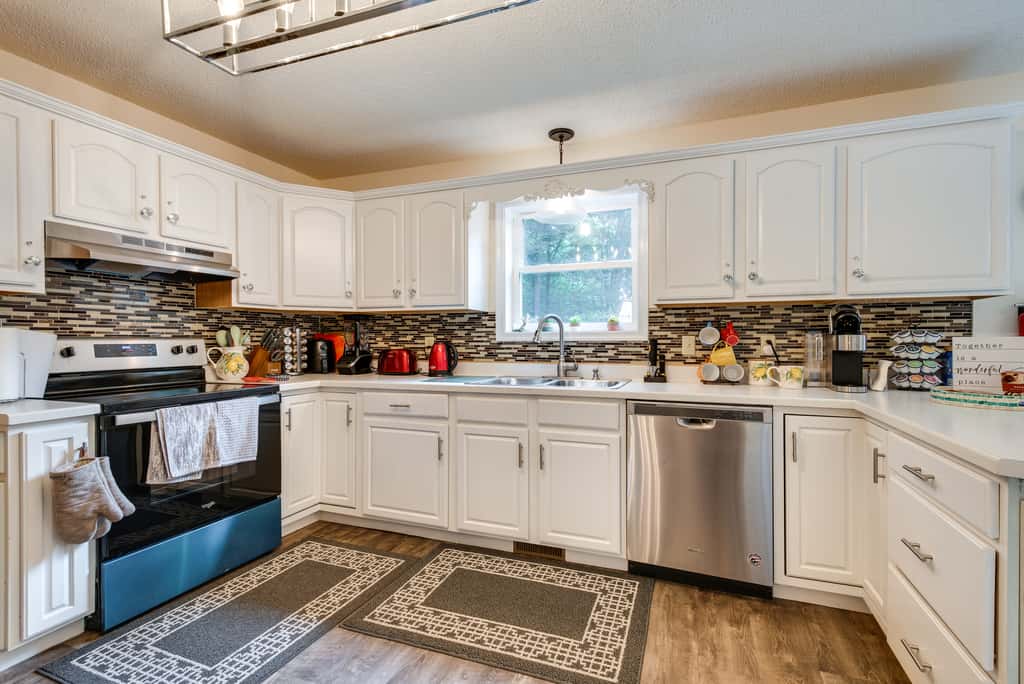 Hot Tub, Game Room & Fire Pit: Pocono Summit Home!