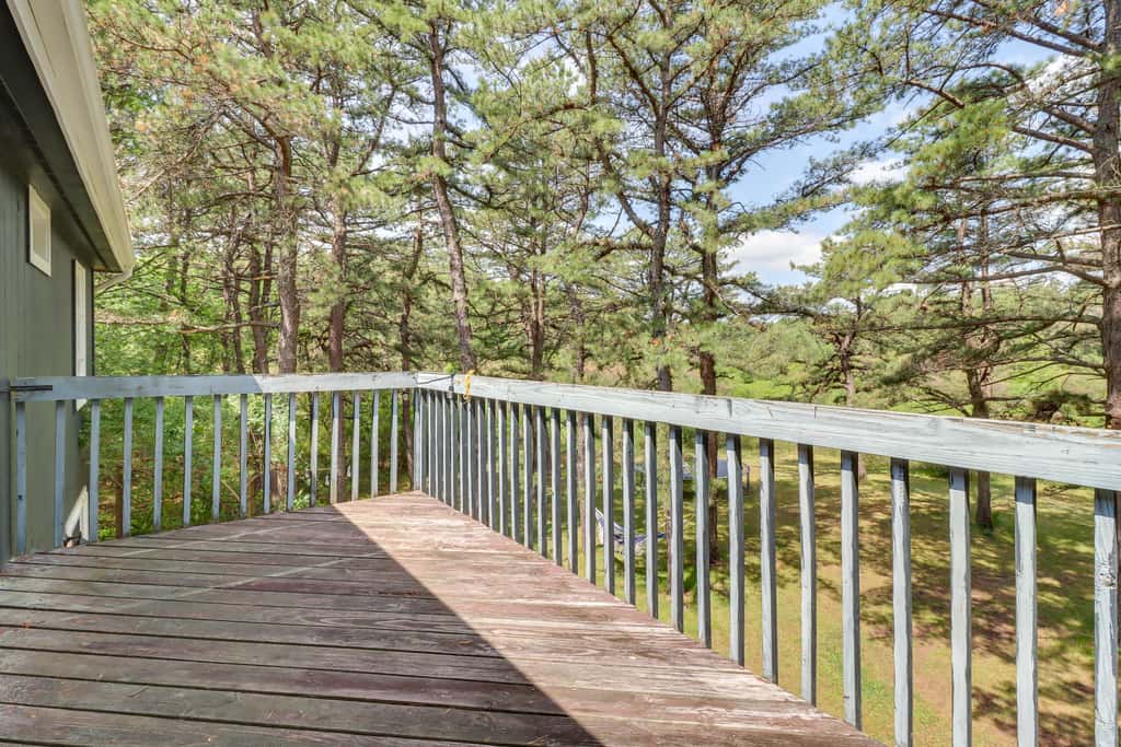 Fire Pit, Kayaks & Hammocks: Long Pond Home!