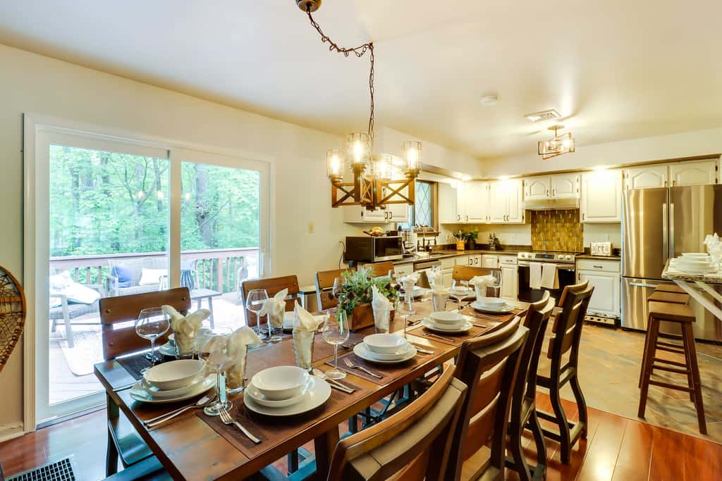 Camelback Pocono Getaway w/ Hot Tub & Games!