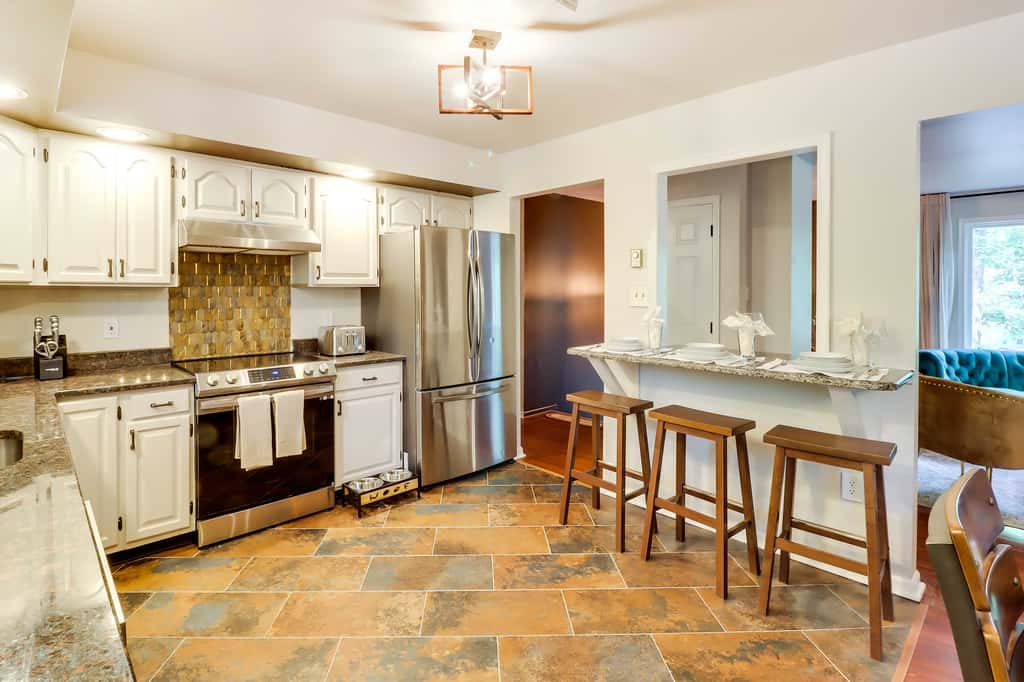 Camelback Pocono Getaway w/ Hot Tub & Games!