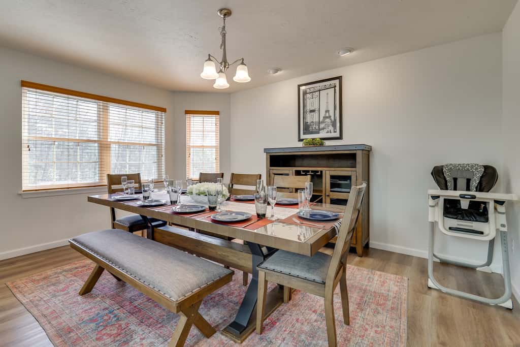 Hot Tub + Lake Access: Spacious Tobyhanna Home