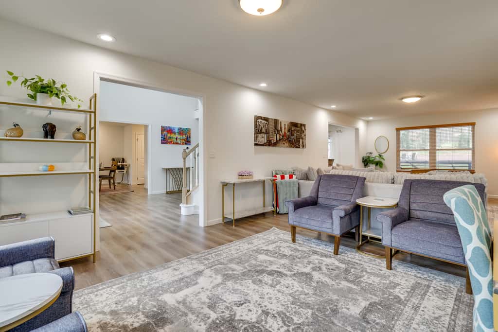 Hot Tub + Lake Access: Spacious Tobyhanna Home
