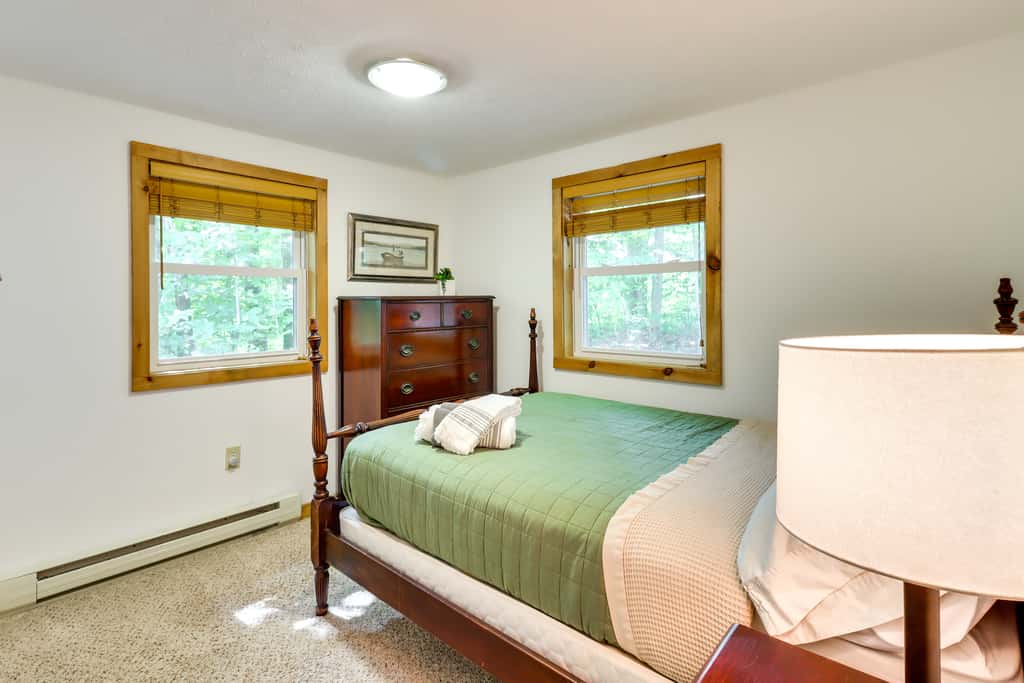 Walk to Beaches: Tree-Lined Pocono Lake Retreat!