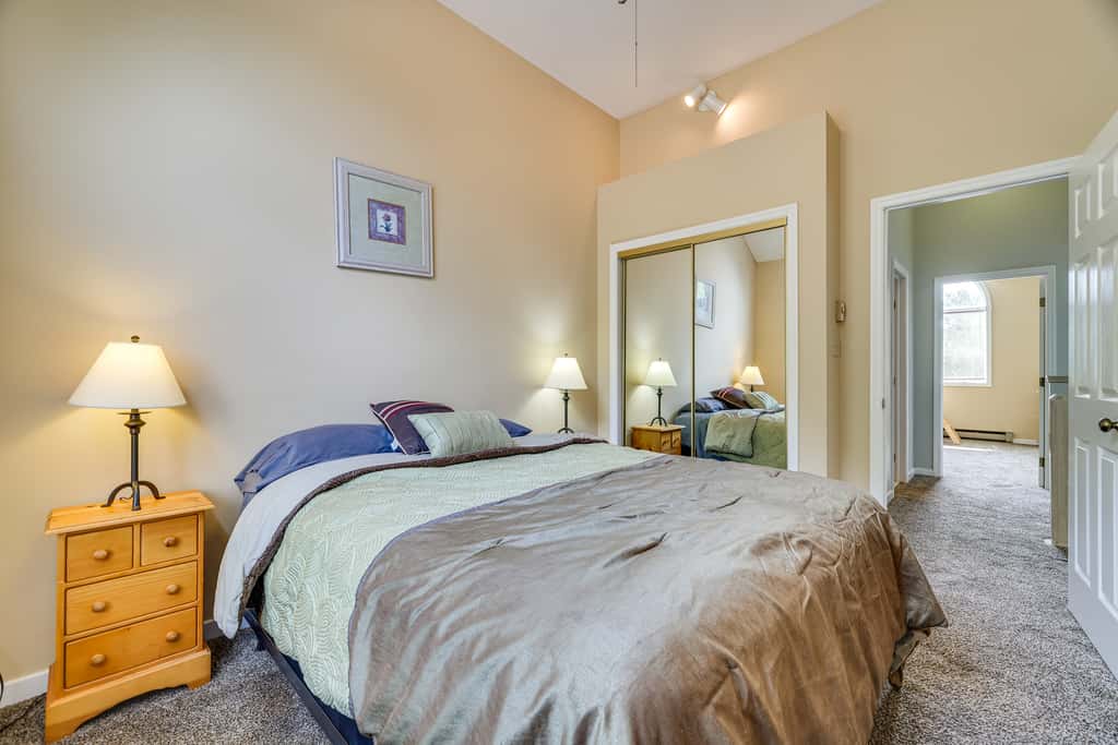 Near Big Boulder Mtn! Home w/ Fireplace & Games