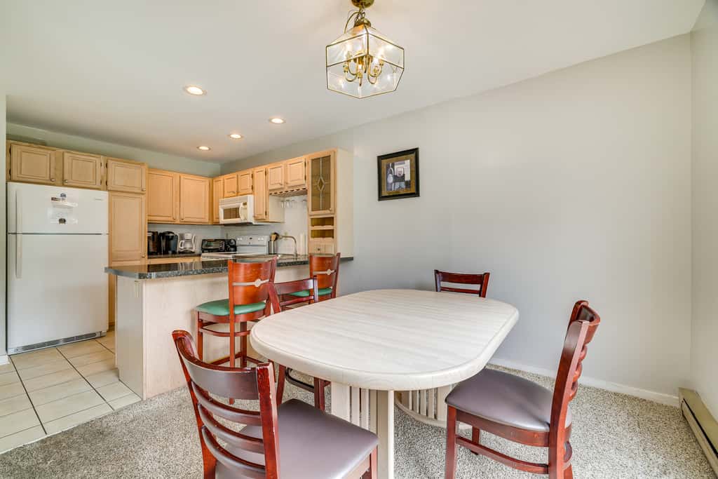 Near Big Boulder Mtn! Home w/ Fireplace & Games