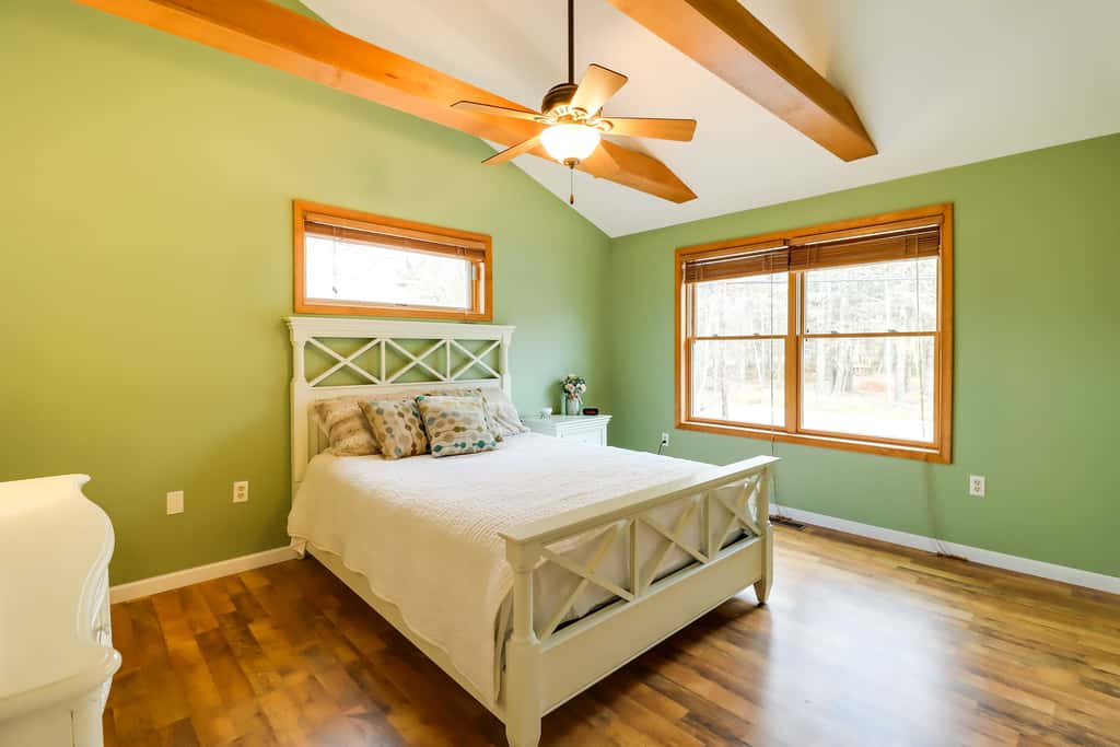Lakefront Poconos Family Home w/ Pool Access