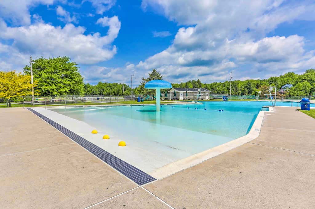 Lakefront Poconos Family Home w/ Pool Access