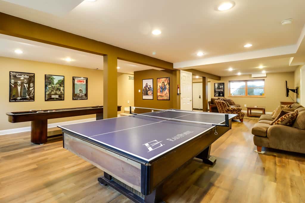 Lakefront Poconos Family Home w/ Pool Access
