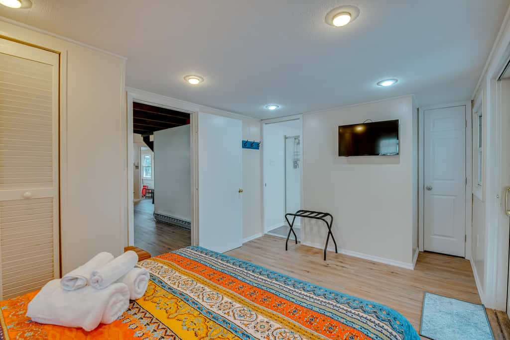 Arrowhead Lake Access: Cabin w/ Resort Amenities
