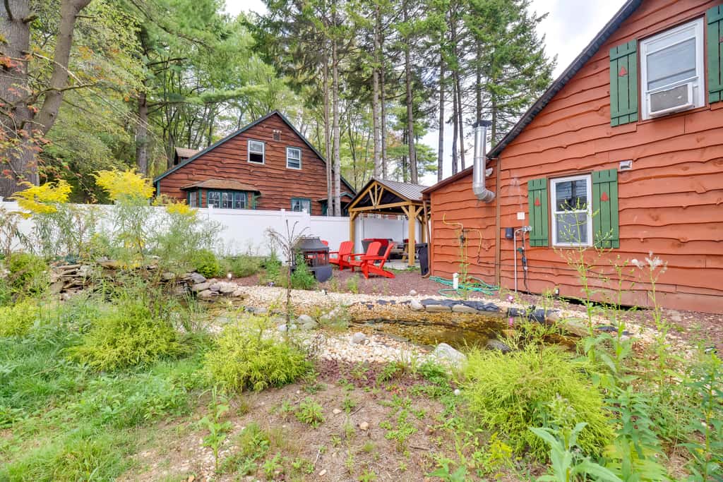 Rustic Log Cabin Near Jack Frost and Lake Harmony