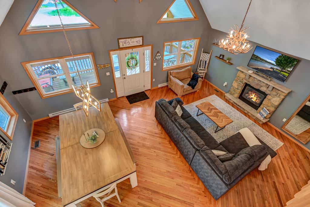 1 Mi to Beach: Pocono Lake Chalet w/ Decks
