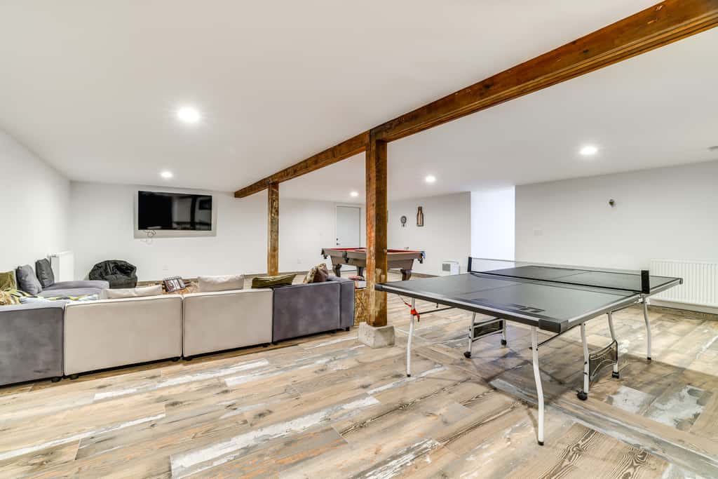 Game Room & Hot Tub! Cresco Family Home