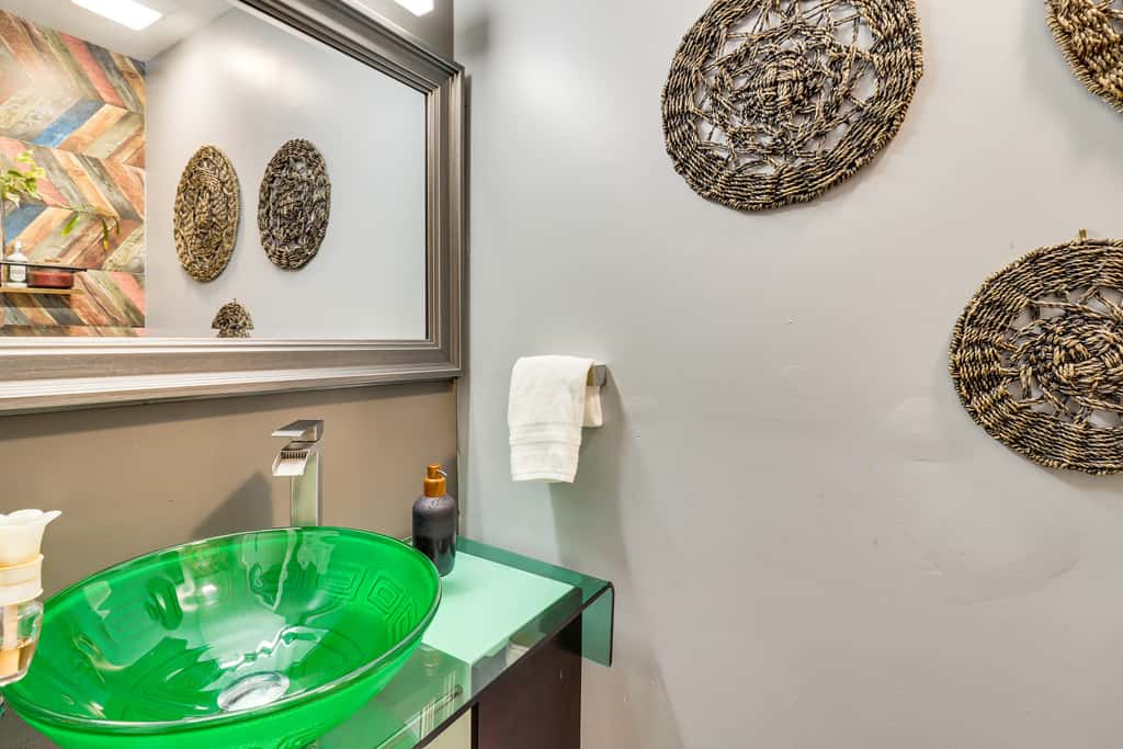 Long Pond Home w/ Hot Tub ~ 8 Mi to Kalahari!