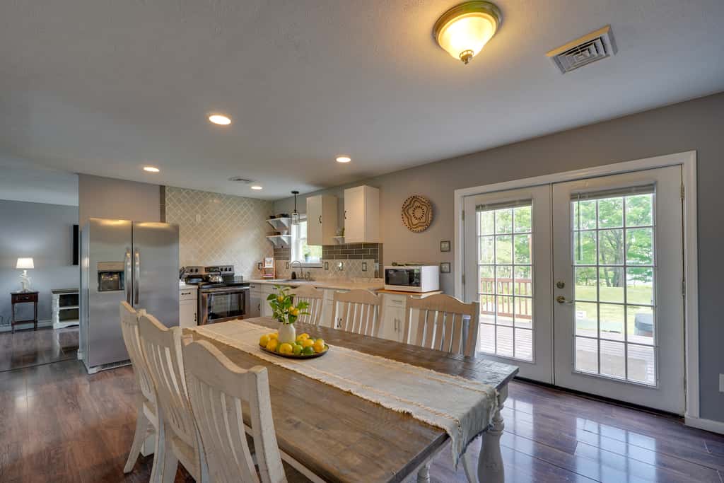 1 Mi to Lakes: Family Pocono Home w/ Yard & Deck!