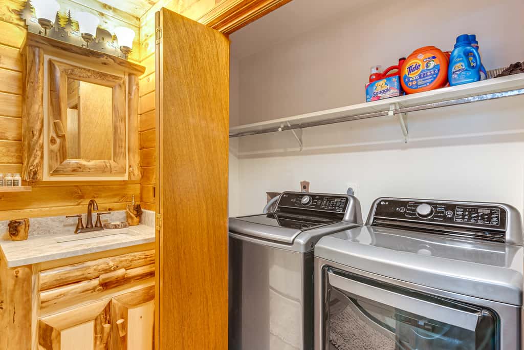 Game Room & Hot Tub: ‘Pine Bear' Pocono Lake Cabin