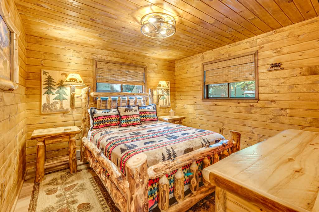 Game Room & Hot Tub: ‘Pine Bear' Pocono Lake Cabin