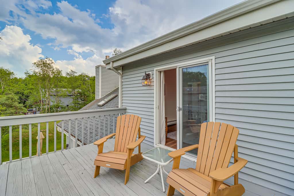 Spacious Family Retreat: Pocono Home w/ Deck