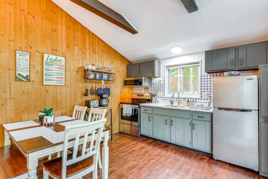 Deck & Fire Pit: Pet-Friendly Pocono Lake Abode!