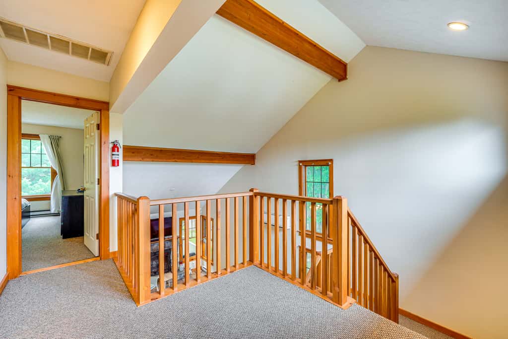 Tannersville Resort Home w/ Deck & Gas Grill!