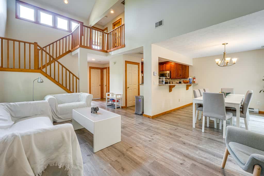 Tannersville Resort Home w/ Deck & Gas Grill!