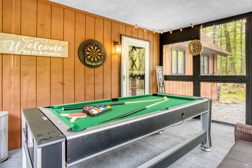 Private Hot Tub & Game Room: Pocono Family Cabin!