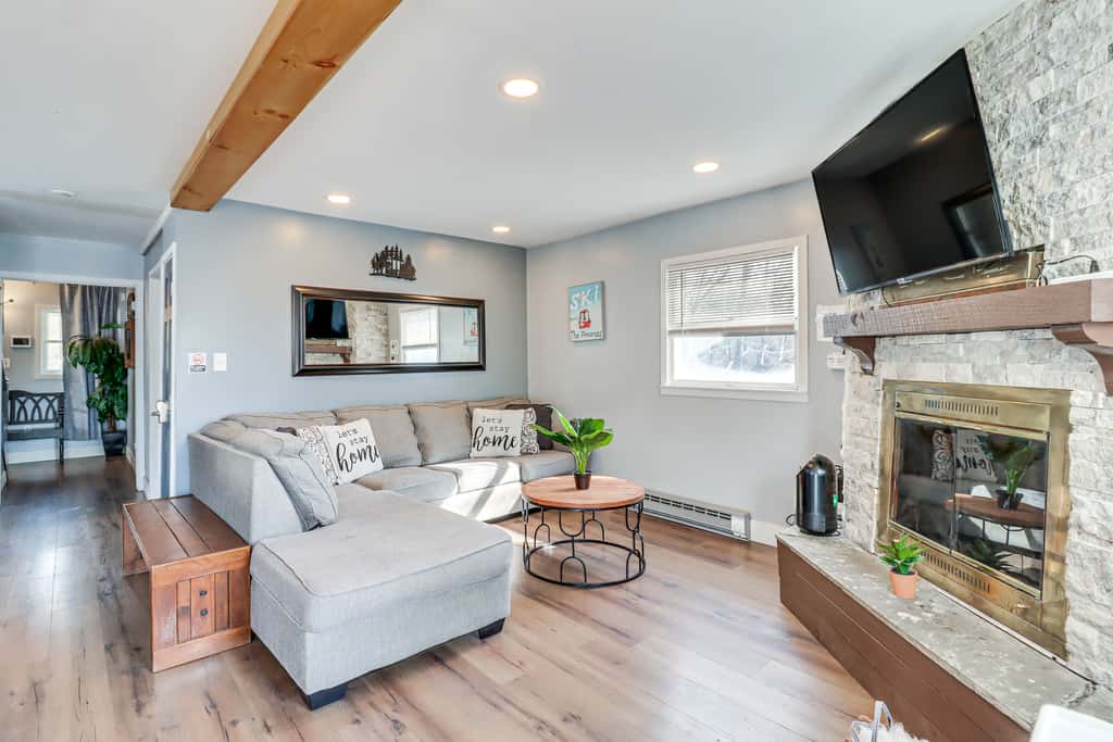 Fire Pit + Game Room: Spacious Poconos Retreat!