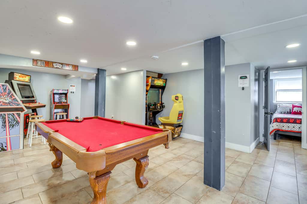 Fire Pit + Game Room: Spacious Poconos Retreat!