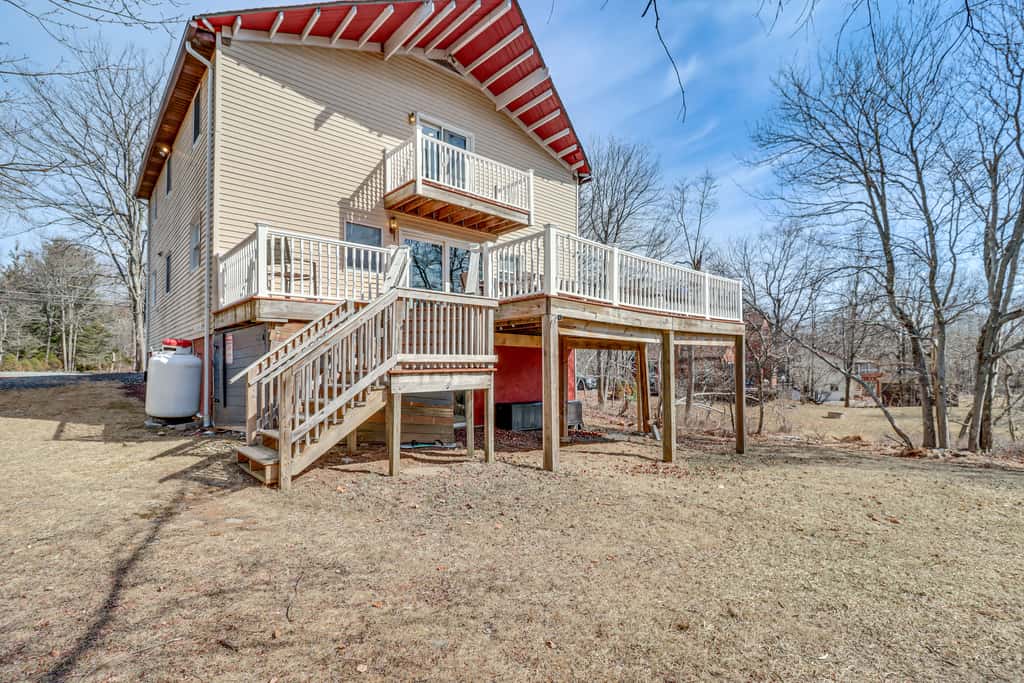 Fire Pit + Game Room: Spacious Poconos Retreat!