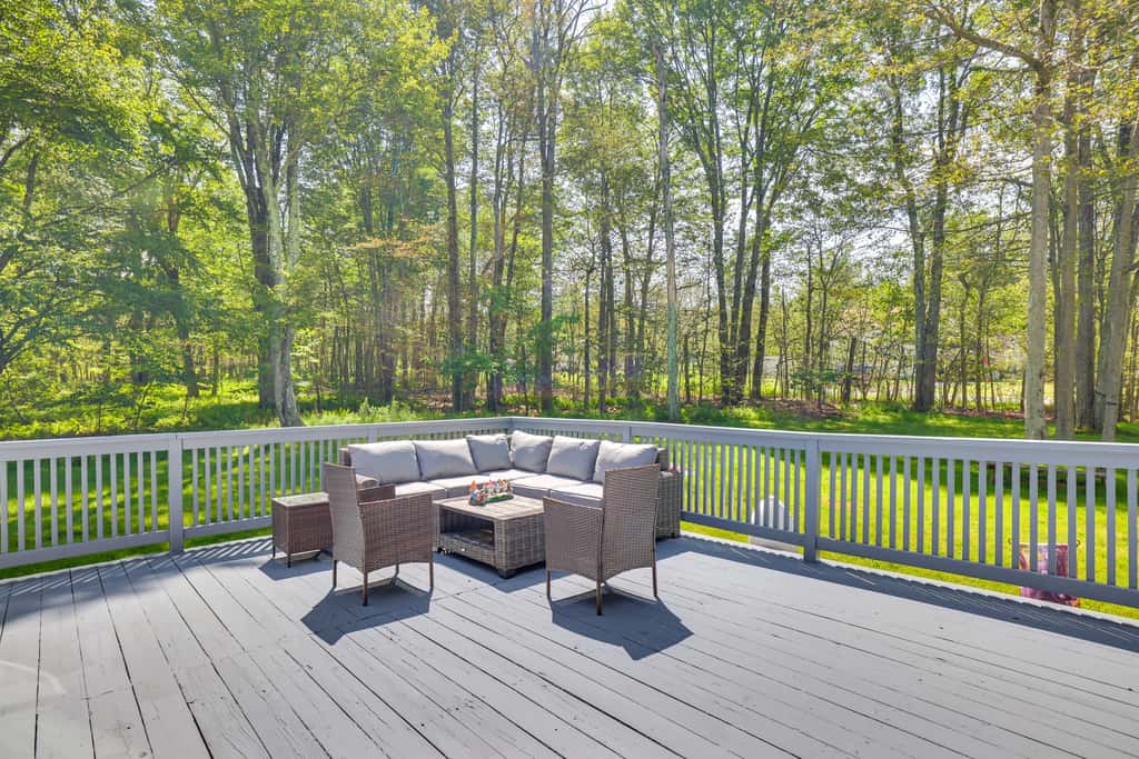 Hot Tub + Game Room: Wooded Poconos Retreat