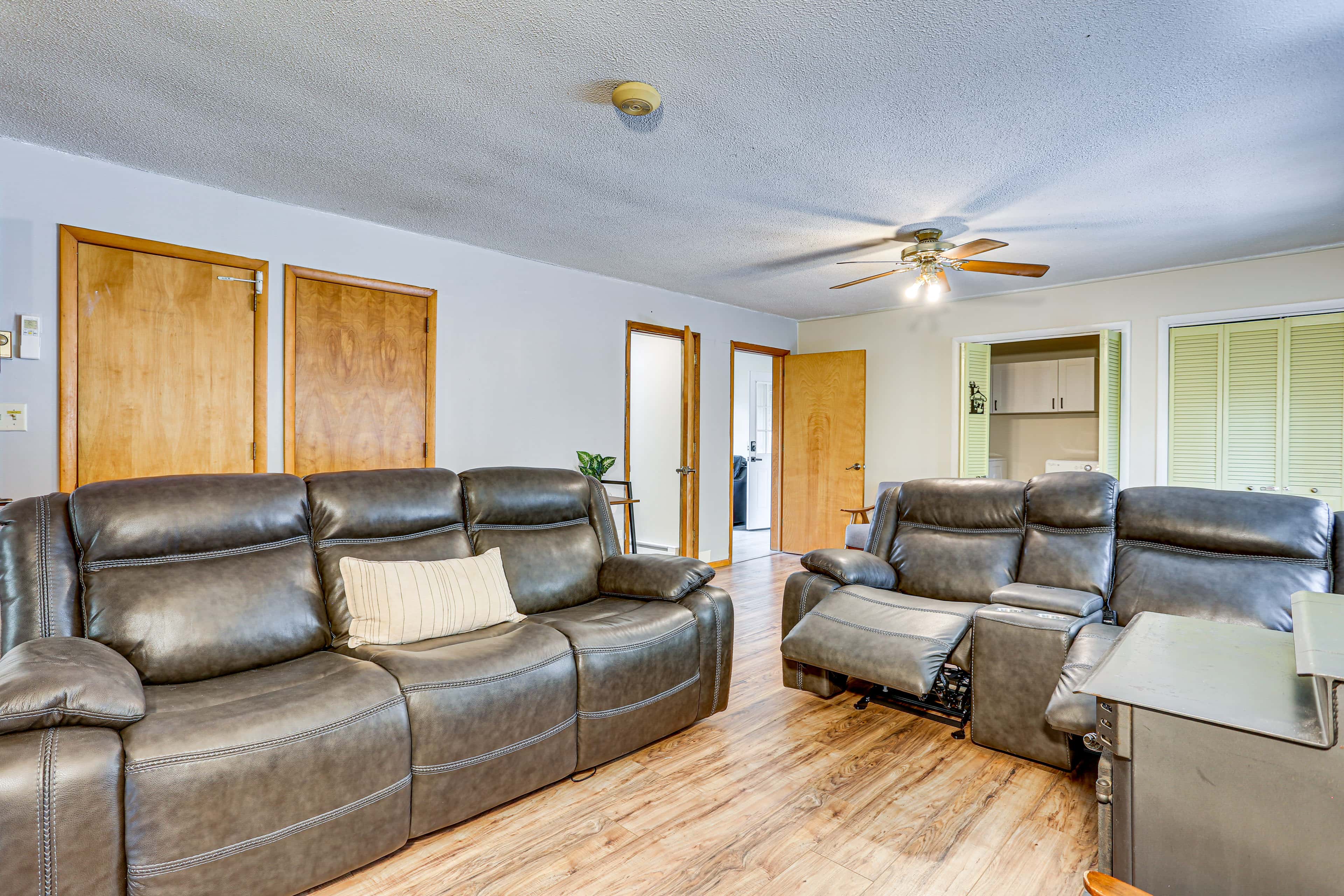 Luxury Home w/ Game Room, 4 Mi to Bushkill Falls!