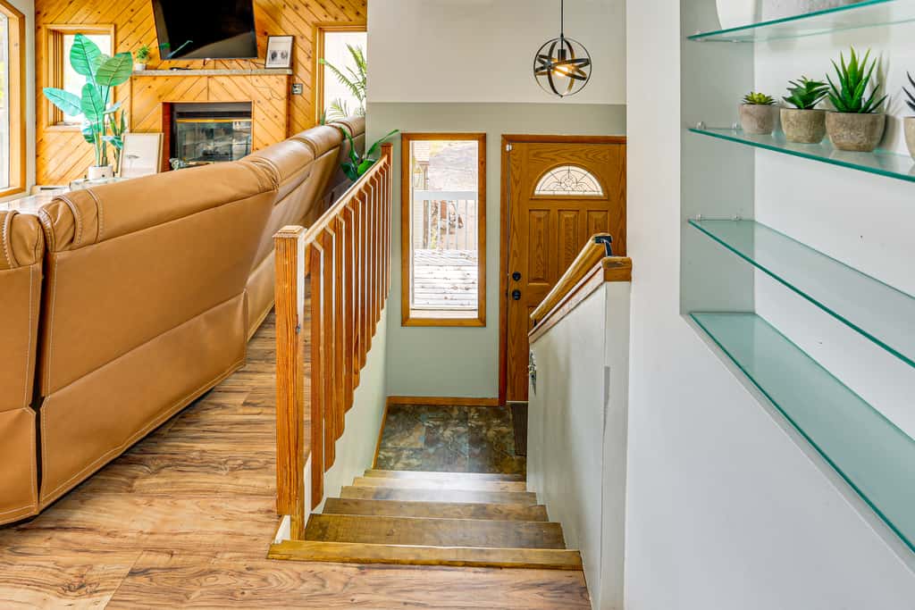 Luxury Home w/ Game Room, 4 Mi to Bushkill Falls!