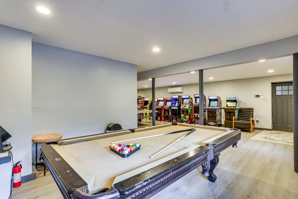 Luxury Home w/ Game Room, 4 Mi to Bushkill Falls!