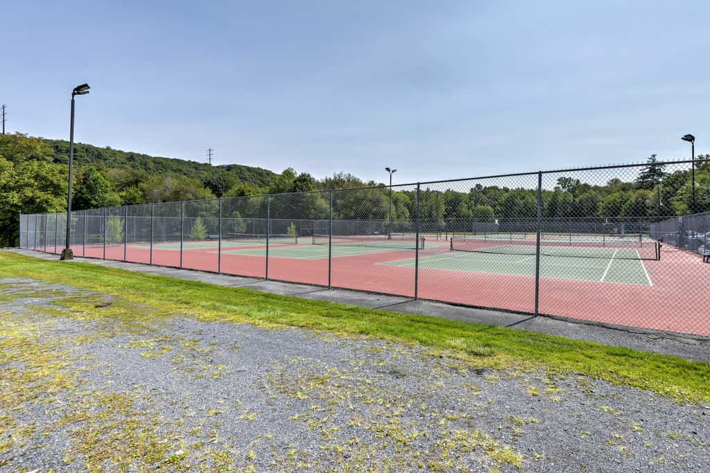 Luxury Home w/ Game Room, 4 Mi to Bushkill Falls!