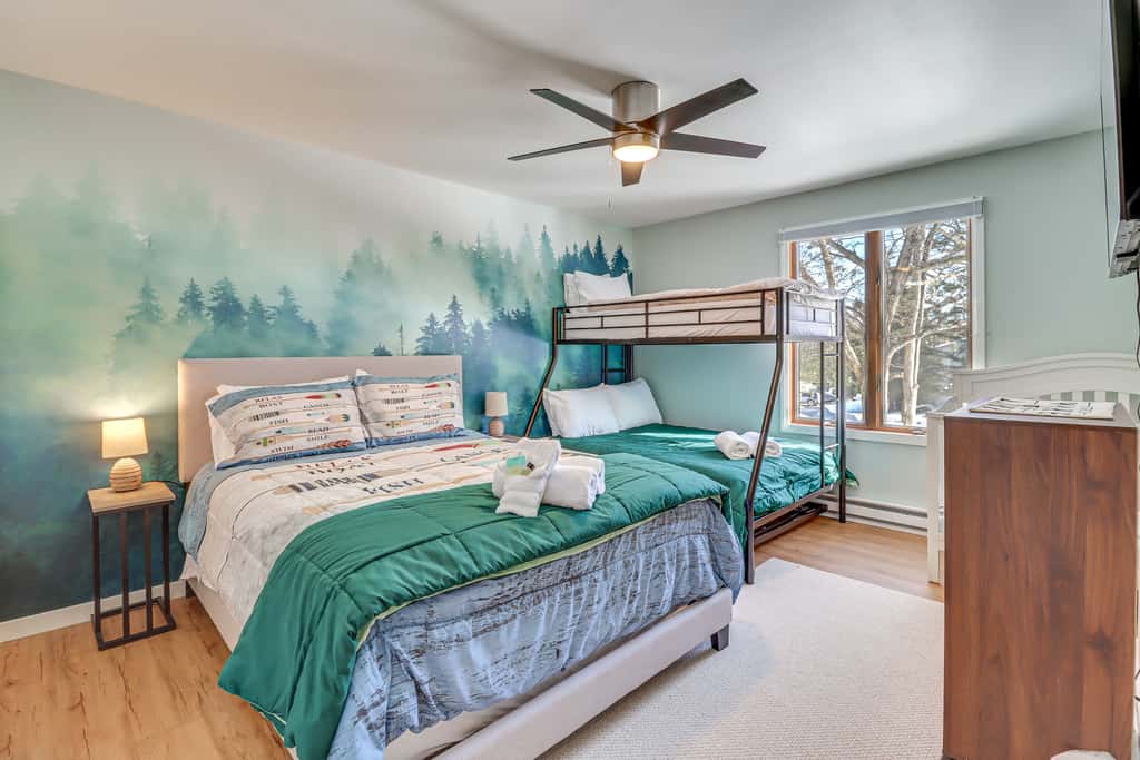 1 Mi to Big Boulder Mountain: Townhome w/ Grill