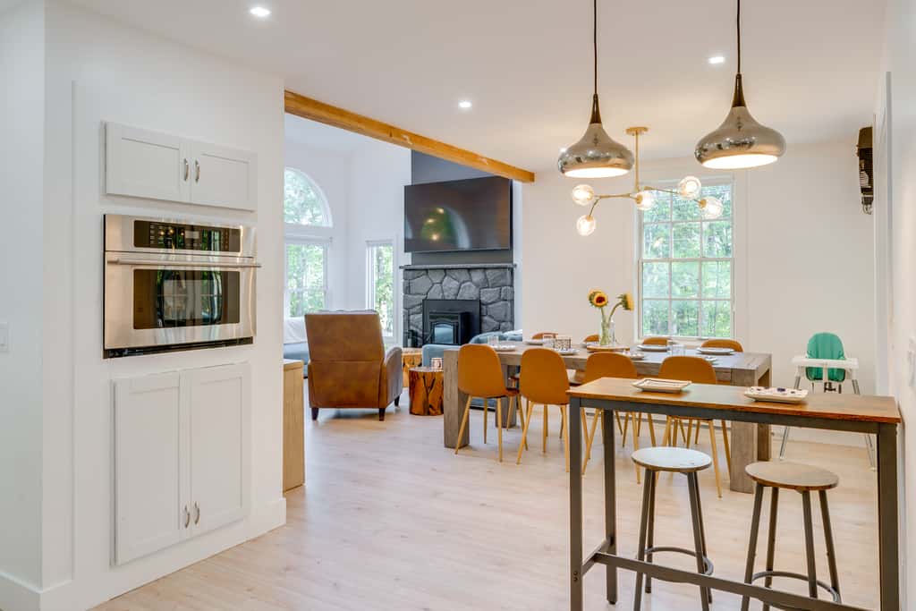 Private Yard, Playset: Family Home in Penn Estates