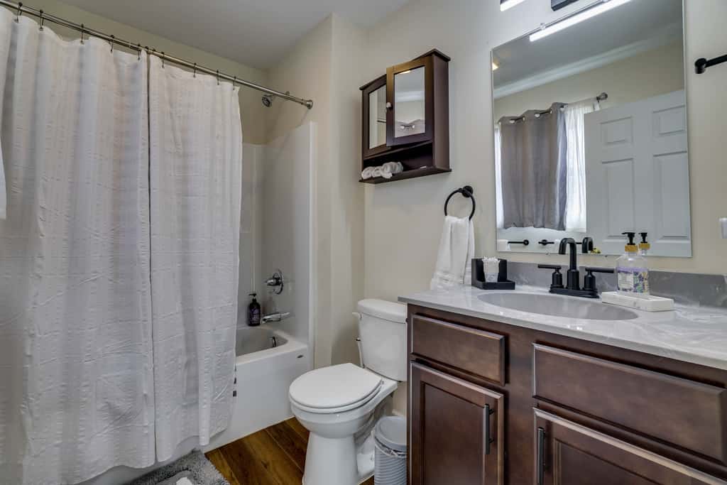 Lakefront Pocono Retreat w/ Hot Tub & Movie Hub